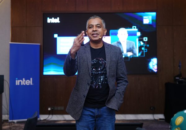 Home 5 INTEL CORE ULTRA LAUNCH